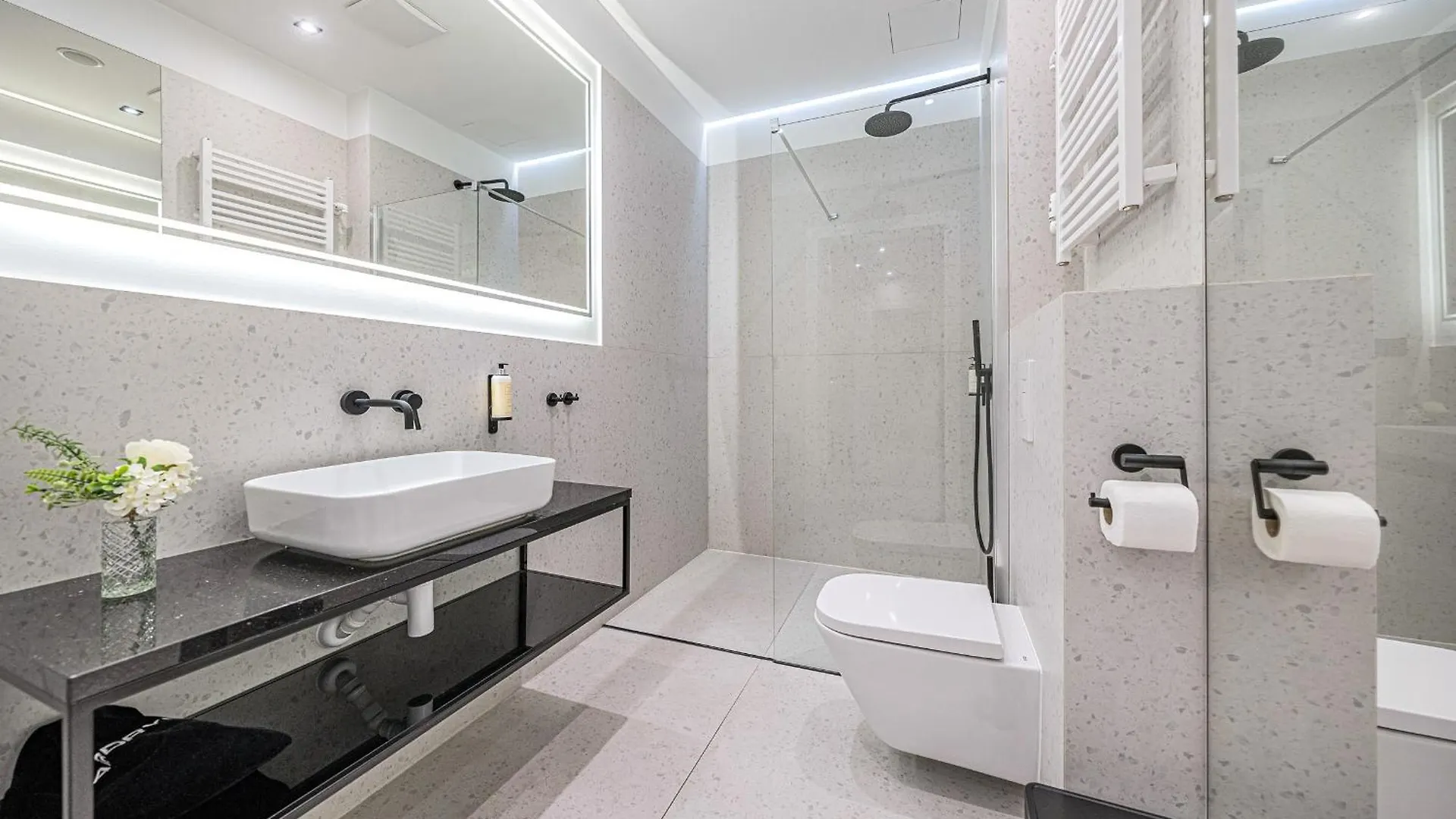 Rent Like Home - Apartament Deo Plaza - Old Town Danzig Aparthotel