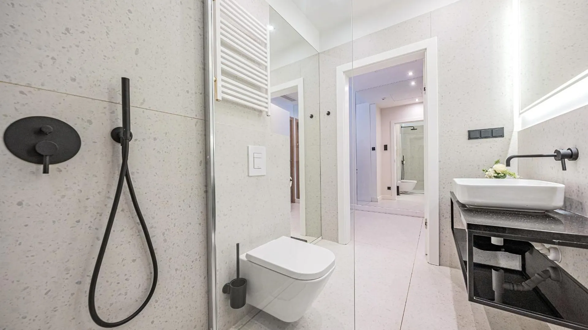 Rent Like Home - Apartament Deo Plaza - Old Town Gdańsk Polónia